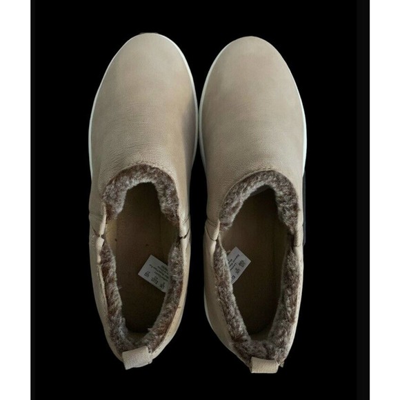 NATURALIZER Women’s CYPRESS Faux Fur Slip On Sneakers OATMEAL Size 10M NIB - Picture 2 of 9